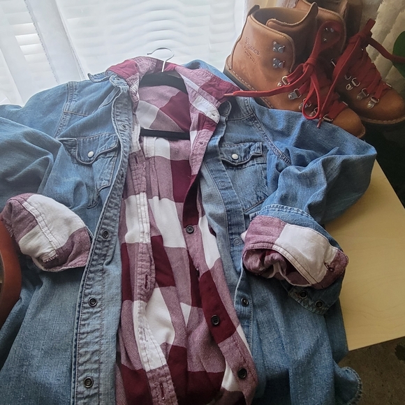 Button down shirt - Picture 2 of 4